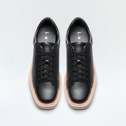 Acrux/アクルス （Black）真四角トゥー厚底スニーカー