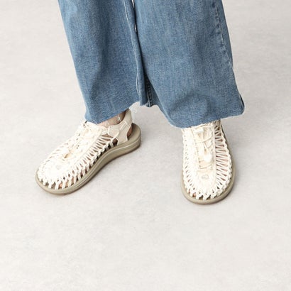 KEEN/キーン UNEEK 特殊  レディース サンダル アウトドア 難民キャンプ 祝い事 一般受け色つや 1018698 （白いこと）