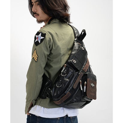 デバイス DEVICE gear トライアングルボディバッグ （ブラック）