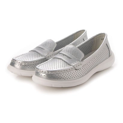 トミエコ Tomieco 本革 パンチングローファー 今シーズンのお勧めアイテムです （SILVER）