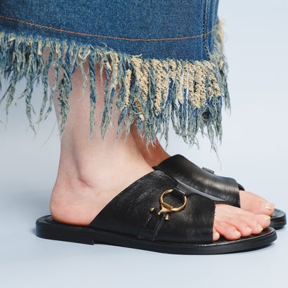 ボントレ BONTRE ベルトフラットサンダル （ブラック） 15,048円