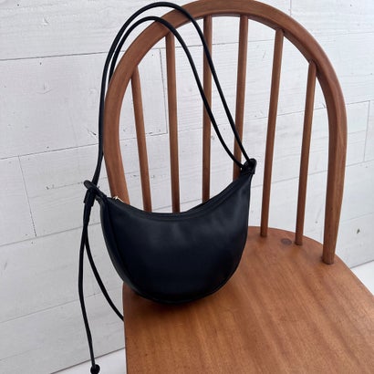 25ss FUMITO GANRYU Draped Shoulder Bag 黒 Draped Shoulder Bag - Black – FUMITO GANRYU OFFICIAL STORE