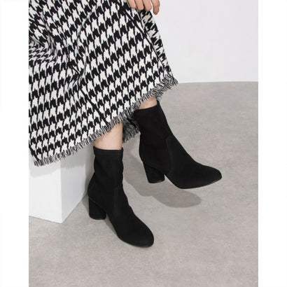スチュアート ワイツマン STUART WEITZMAN ラウンドトゥスエードミッドヒールブーツ （ブラック）
