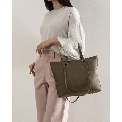 トミエコ Tomieco LEATHER トートバッグ 本革 2本ベルトで肩掛け仕様 （BEIGE）