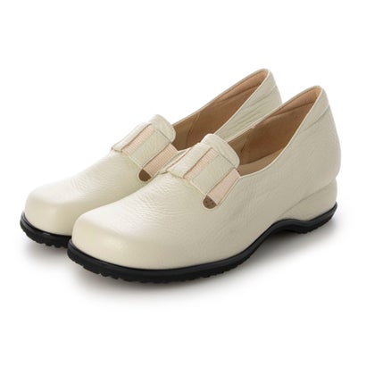 フリータイム FREE TIME かわいらしいオブリークトゥの甲ゴムスリッポン （アイボリー）画像