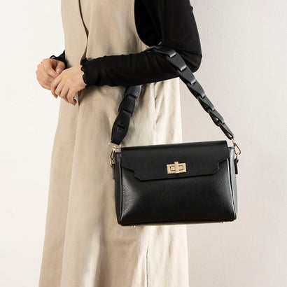 【MADE IN ITALY】パオラヌッティ PAOLA NUTTI ブレードハンドバッグ （BLACK）