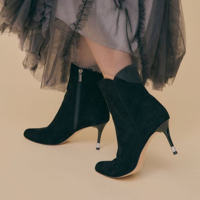セヴン トゥエルヴ サーティ SEVEN TWELVE THIRTY LovelyWalk パールヒールショートブーツ （ブラックスエード）