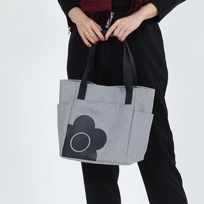 マリークワント MARY QUANT デイジーシンプルポケット2 トート （薄墨色）