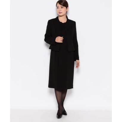 ニナ 資産家 NINA RICCI NINA RICCIブラックフォーマルスーツ （黒いこと）