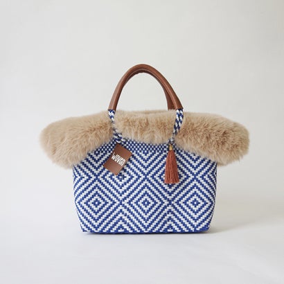 ウーヴン WOVEN fur-bkbag-nv-crm （NAVY FUR FLAP COVER CREAM）