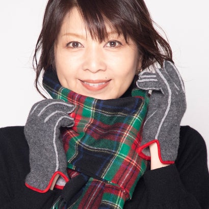 カシュミー Cashmee 飯島直子さん×Cashmeeコラボ企画「Cashmee.N」カシミヤ100% リバーシブル グローブ カシミア 手袋 スマートフォン対応 スマホ対応 (グレー)