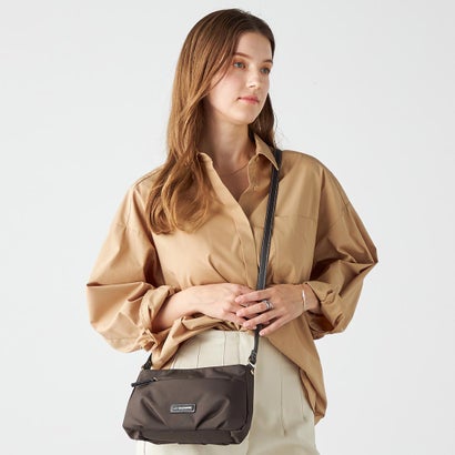 ラ バガジェリー LA BAGAGERIE ポリエステルキャンバス タックポシェット （ブラウン） 11,138円