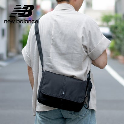 【海外限定/日本未入荷】ニューバランス New Balance PADDED CROSSBAG パデッド クロスバッグ ショルダー バッグ （ブラック）