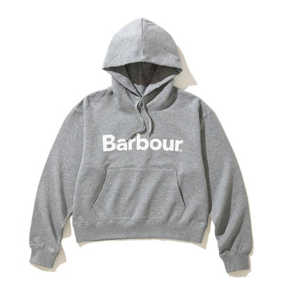 バブアー Barbour ロゴタイプ クロップド 汗水 ボンネット パーカー（Japan Limited Ladies Sweat Hoodie） （薄墨色）