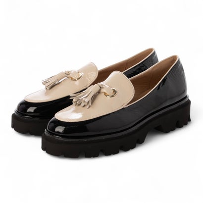 インターショシュール INTER-CHAUSSURES ライトタンクソールタッセルローファー （ブラックコンビ）｜LOCOMALL（ロコンド公式ストア）