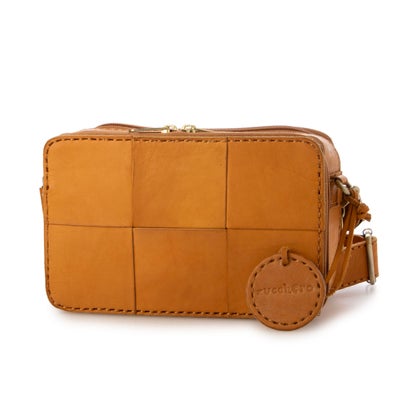 ズッケロ zucchero カウなめし革お紙入れショルダーバッグ（BROWN）