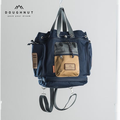 ドーナツ DOUGHNUT リュック バックパック デイパック 2WAY 3WAY ショルダーバッグPYRAMID HAPPY CAMPERドーナツ 13L 斜め掛け 撥水 アウトドア リサイクル素材PND34407009DT （ネイビー）
