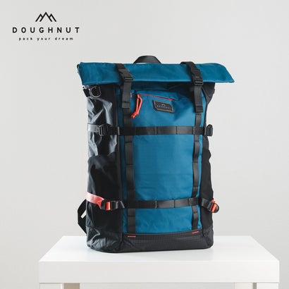 ドーナツ DOUGHNUT 背嚢 うしろ側容器に並べる デイパック 大静電容量 軽さPARATROOPERドーナツ 26L 再利用原材料 アウトドア 旅する 登山 ブランド名PND37417101DT （ダークティール）