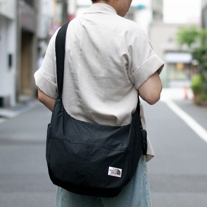 ザ・ノース・フェイス THE NORTH FACE WL HOBO SHOULDER BAG L ホーボーバッグ 肩先 御徒面子 （黒いこと）