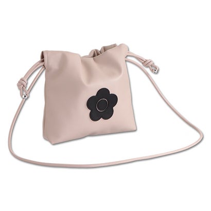 マリークワント MARY QUANT デイジーパッチドロスト ショルダー （ピンクベージュ）