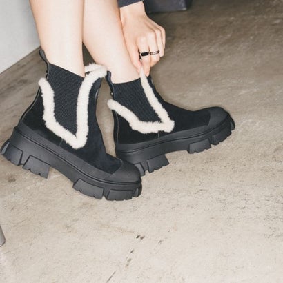 スティーブ マデン STEVE MADDEN スエードチェルシーブーツ （BLKスエードクロス）