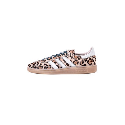 アディダス adidas HANDBALL SPEZIAL W (Beige × Ivory × Aurora Ivy)|LOCOMALL(ロコンド公式ストア)