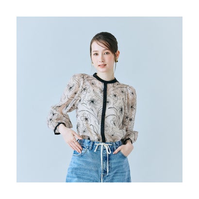 オーディア ミューズ Audie a Muses シアー刺繍バイカラーダブルリボンブラウス （ベージュ）