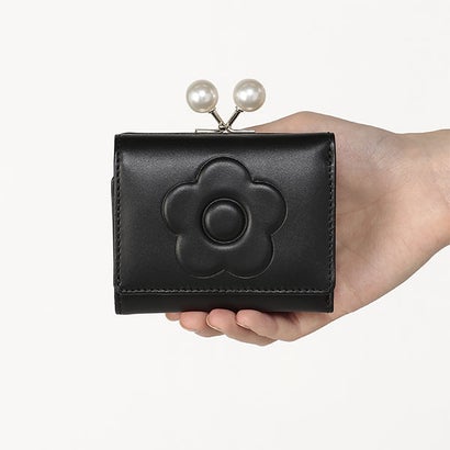 マリークワント MARY QUANT エンボスデイジーパール ガマ口ウォレット （ブラック）