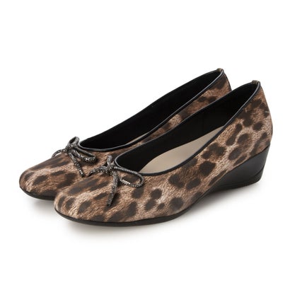 ルルカステップ LuLuca step リラックスパンプス （LEO）