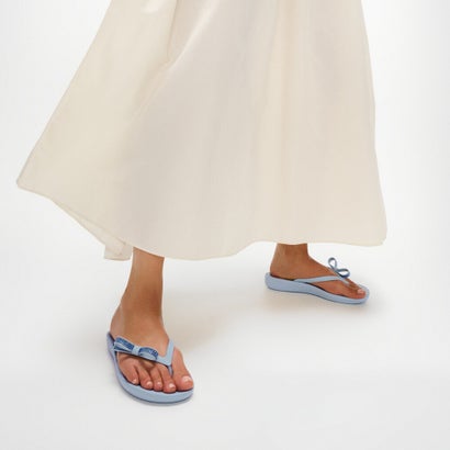 相応うフロップ fitflop iQushion グリッツボウ フリップフロップス （Cloudy Blue）
