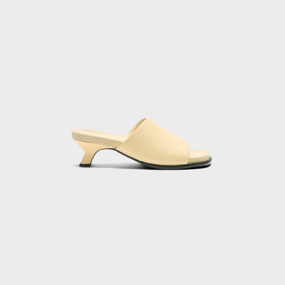 RABBIT PUFFY SANDALS （Yellow Beige）