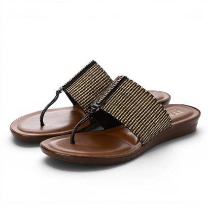 イタリアンシューメーカーズ ITALIAN SHOEMAKERS センターラインストーントングサンダル （黒いこと二人組）