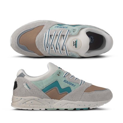 カルフ KARHU Aria 95 KH803138 （フォギーデュー/ブリタニーブルー）