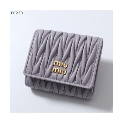 ミュウミュウ Miu Miu MIUMIU 三つ折り財布 MATELASSE マテラッセ 5MH033 2FPP （F0230/GLICINE-パープル）｜LOCOMALL（ロコンド公式ストア）