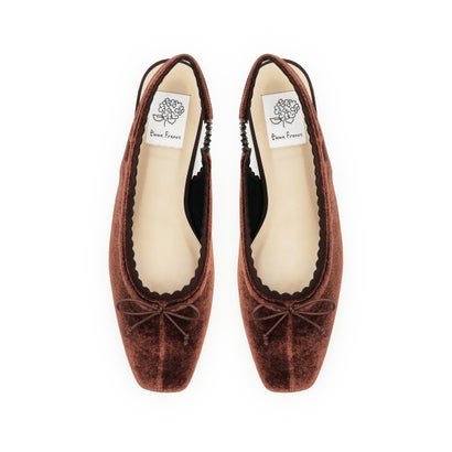 【26AW】エマ フランシス Emma Francis フラワーカット バックストラップ ミュール （ブラウン ベルベット）｜LOCOMALL（ロコンド公式ストア）