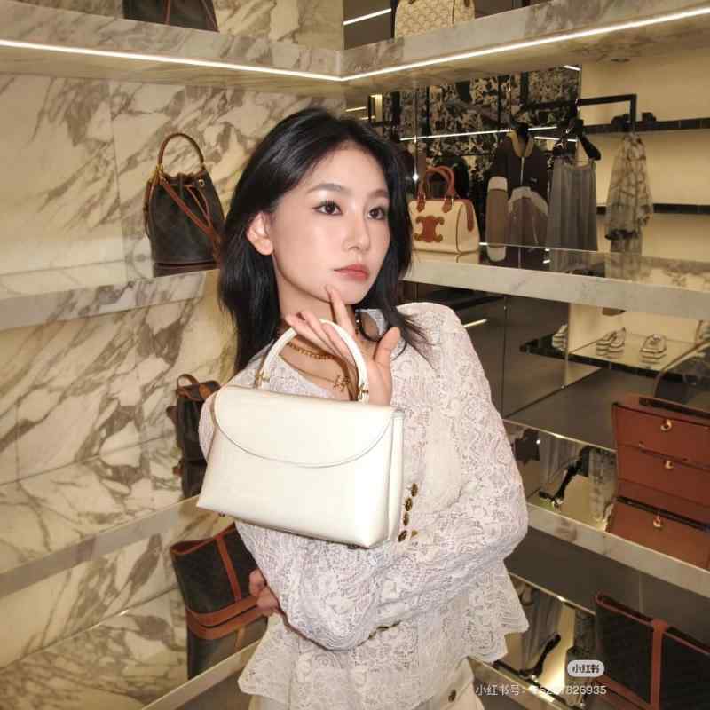 レディース 御徒面子 鞄 肩先 曲がった掛け 牛皮 漆完成 返り咲き 分かりやすい 飛び切り感 普段使い走り 通い用 軽さ 吸湿速乾