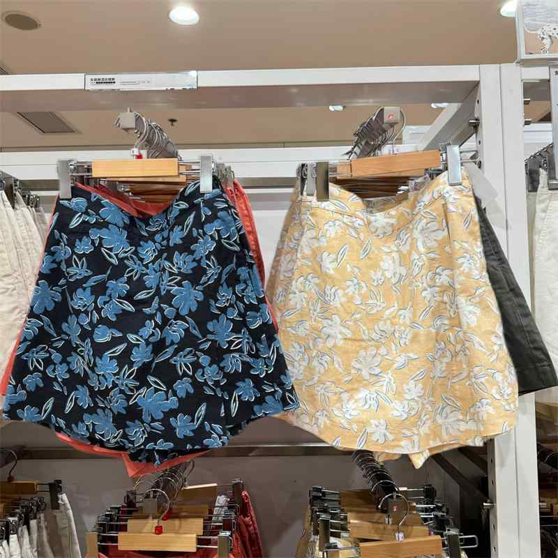 室の 夏の 婦人服 麻 混紡の スカートの 半身の スカートの ズボンの カジュアル ファッションの 薄手 タイプの ショート パンツ 464847