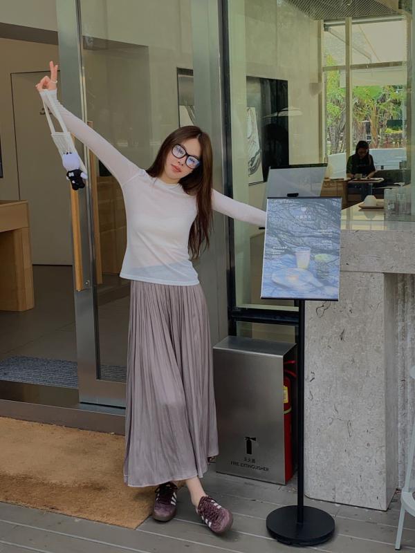 スカート レディース ロングスカート 春 海島風 ひねり 薄タイプ 通気性 接触冷感 エラスティックウェスト プリーツ ミディスカート 麻素材 普段使い