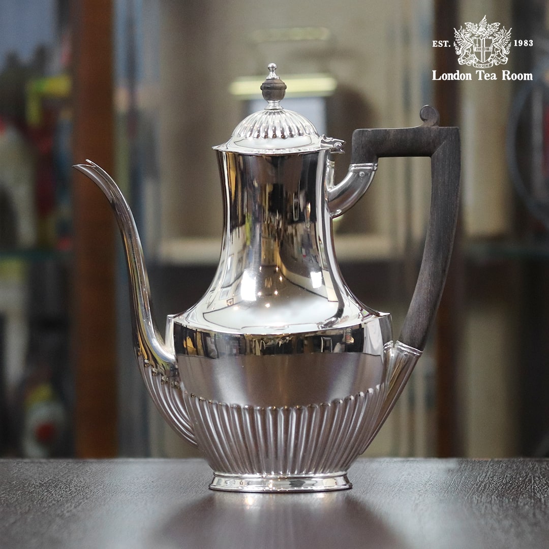 Tiffany（ティファニー）家庭用コーヒーポット　tf-139【アンティーク】【アメリカ製】【シルバープレート】《2025/4/11掲載》