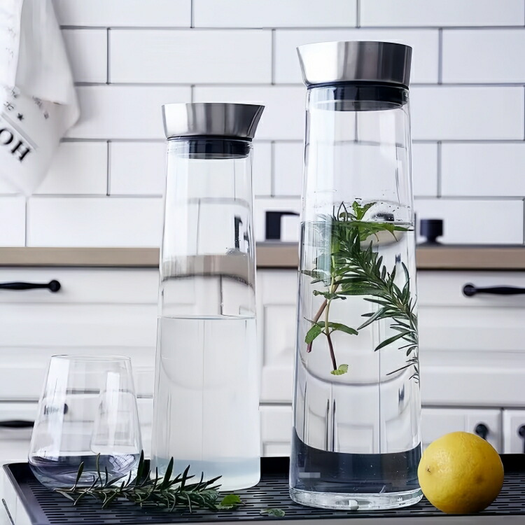★2個以上で10%OFF\楽天1位/ガラス ピッチャー 蓋付き 1リットル 1l 麦茶ポット ドアポケット 耐熱 食洗器対応 麦茶 水 ポット 冷蔵庫 ドアポケット 水差し ボトル スリム 冷茶 ジャグ 洗える ウォーターピッチャー おしゃれ 冷茶ポット 敬老の日