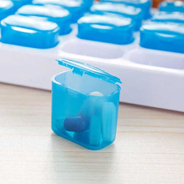 最安値に挑戦 ピルケース 1ヶ月 コンパクト かわいい 携帯 管理 保管 飲み忘れ防止 薬 便利 収納 ケース 送料無料 Www Florestadominicana Org