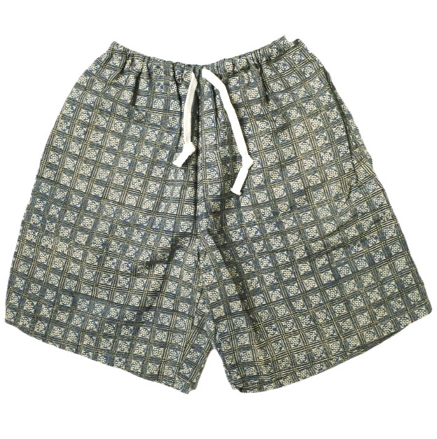 KENNETH FIELD x BEAMS PLUS ケネスフィールド ビームスプラス 24SS 別注 日本製 EZ Shorts II Block Print バティックプリント イージーショーツ 38-25-0135-066 S(30) INDIGO ショートパンツ ボトムス【中古】【KENNETH FIELD × BEAMS PLUS】