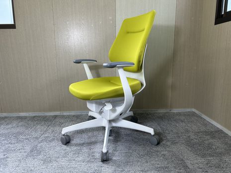 【中古】コクヨ KOKUYO イング ing 点火装置オリーブ CRS-G3202E1 執務女性議長 肘掛け付き添い人 リモート細工物 在宅細工物 【リユース】