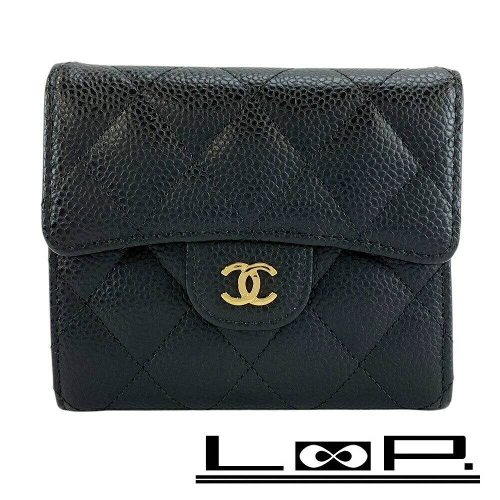 美品 CHANEL 二つ折りスモールウォレット カーキ キャビアスキン シャネル CHANEL 2つ折り財布 キャビアスキン スモール