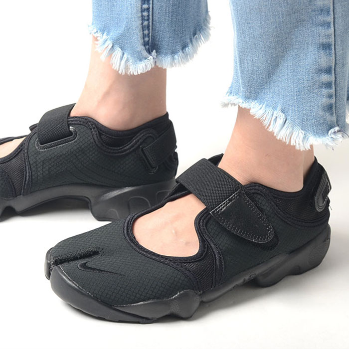 楽天市場】NIKE WMNS AIR RIFT off noir/orange chalk dm6441