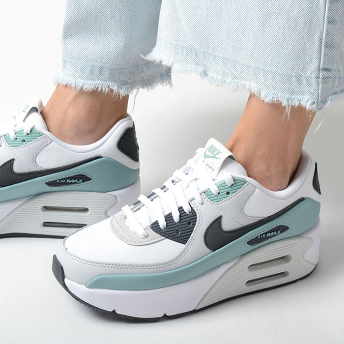 楽天市場】ナイキ エア マックス 90 LV8 NIKE W AIR MAX 90 LV8 セイル