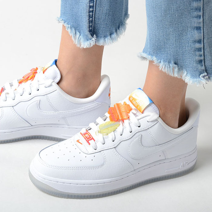 ナイキ ウィメンズ エアフォース1 '07 LX \"ホワイト/マルチカラー\" Nike Women's Air Force 1 '07 LX 