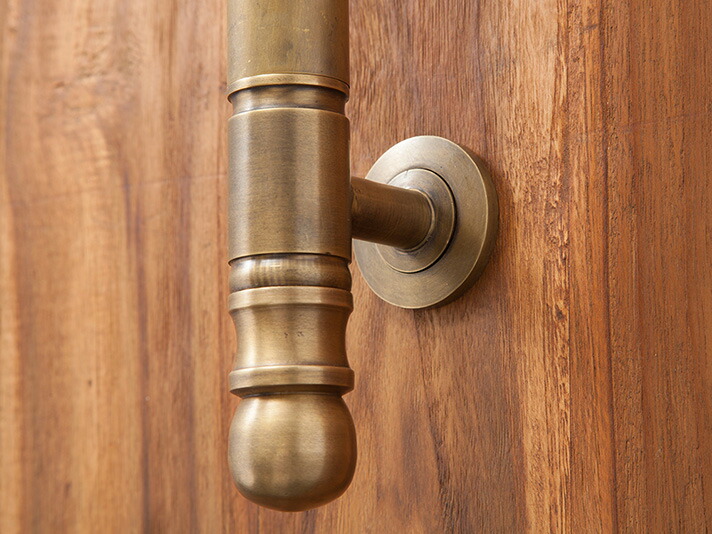 抗菌効果を持つ真鍮製 簡単アジアン施工 高級感と重厚感漂う真鍮ドアハンドル C004pj アジアン雑貨 小物 金具 ハンドル 取っ手 取手 アンティーク風 Diy ドア 真鍮 おしゃれ バリ オシャレ アジアンインテリア ループ エスニック バリ雑貨 レトロ