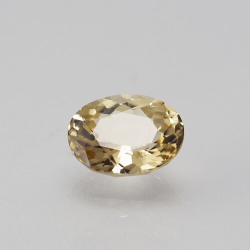 シンハライト 0.96ct bss-3280 光があたると淡いシャンパンゴールドが奥から湧き上がり、見る向きによって柔らかな澄んだ黄色がキラッと揺らめきます。落ち着いた色でありながら輝きが力強く、見ていて飽きない美しさです。