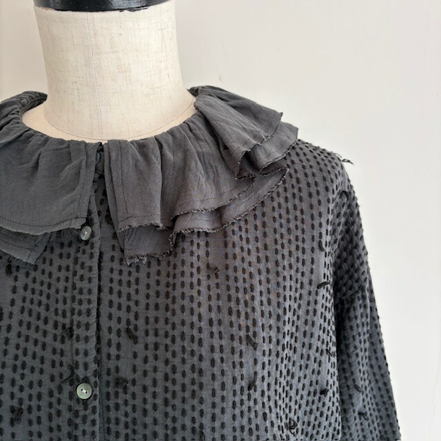 楽天市場】qiri【キリ】【SALE】old letter flowers long gilet【送料